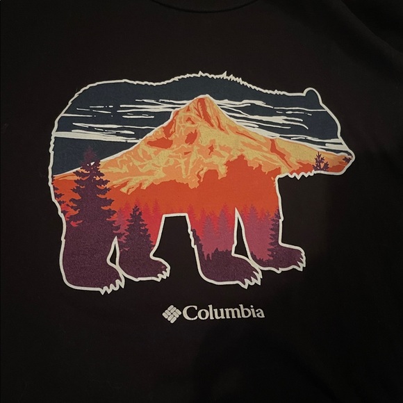 Columbia men’s Medium Black T-Shirt with Bear Graphic - Picture 2 of 5